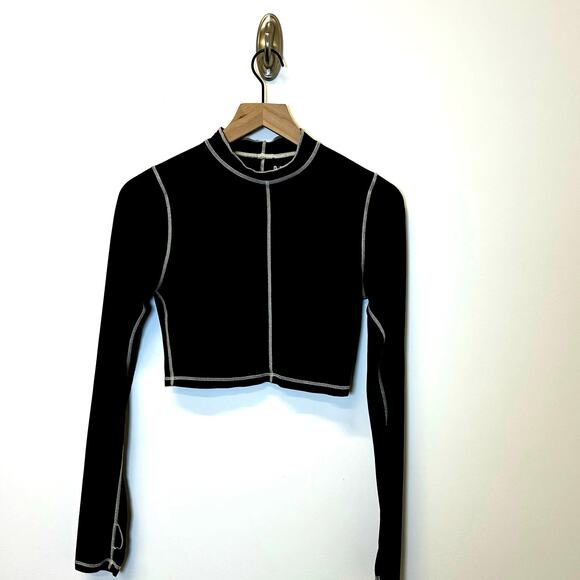 Buffbunny Top Long Sleeve Mock Neck Black Crop Top Contrast Stitching Small - Picture 1 of 5